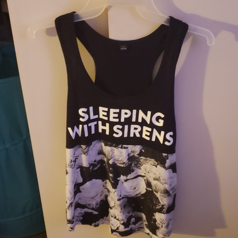 Sleeping with sirens tank
